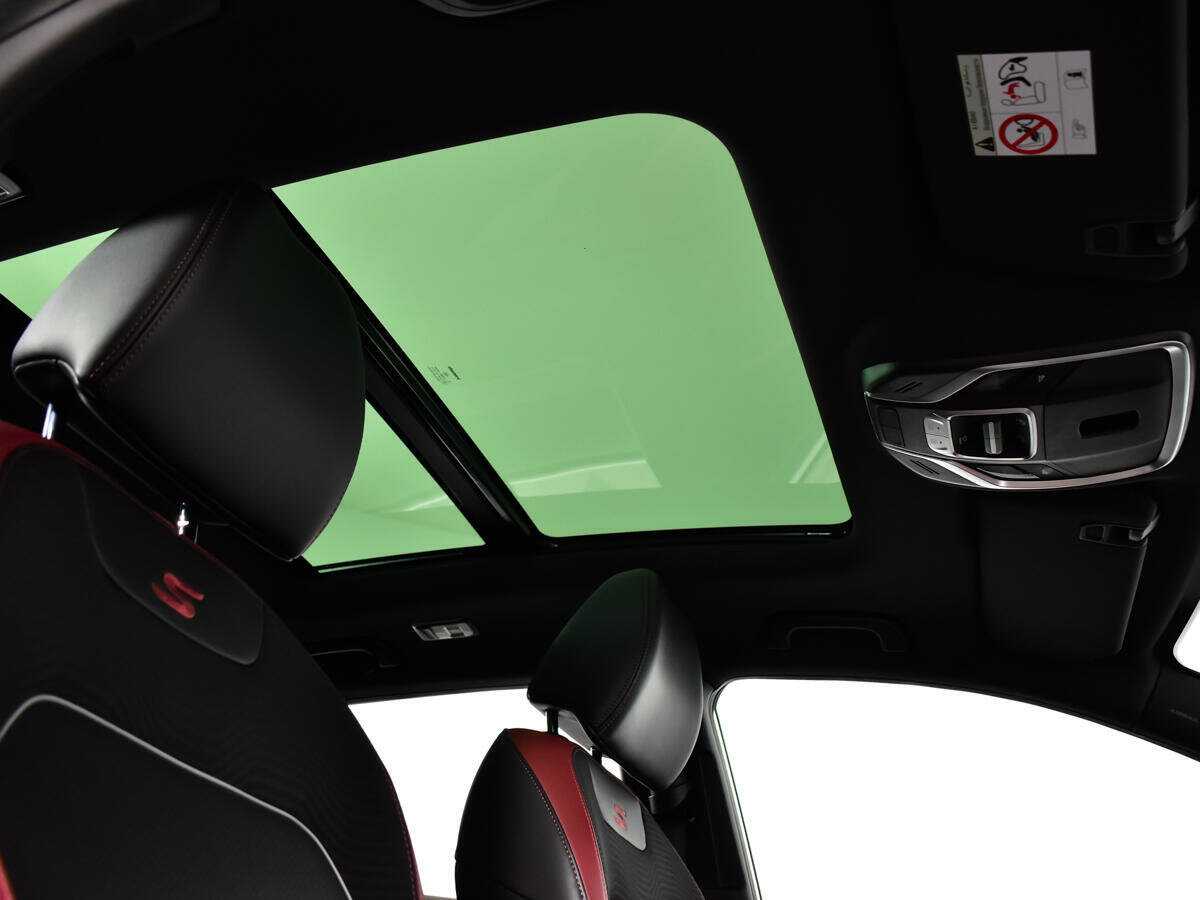 Б/У Джили Кулрэй 2022 года. Фото: #12