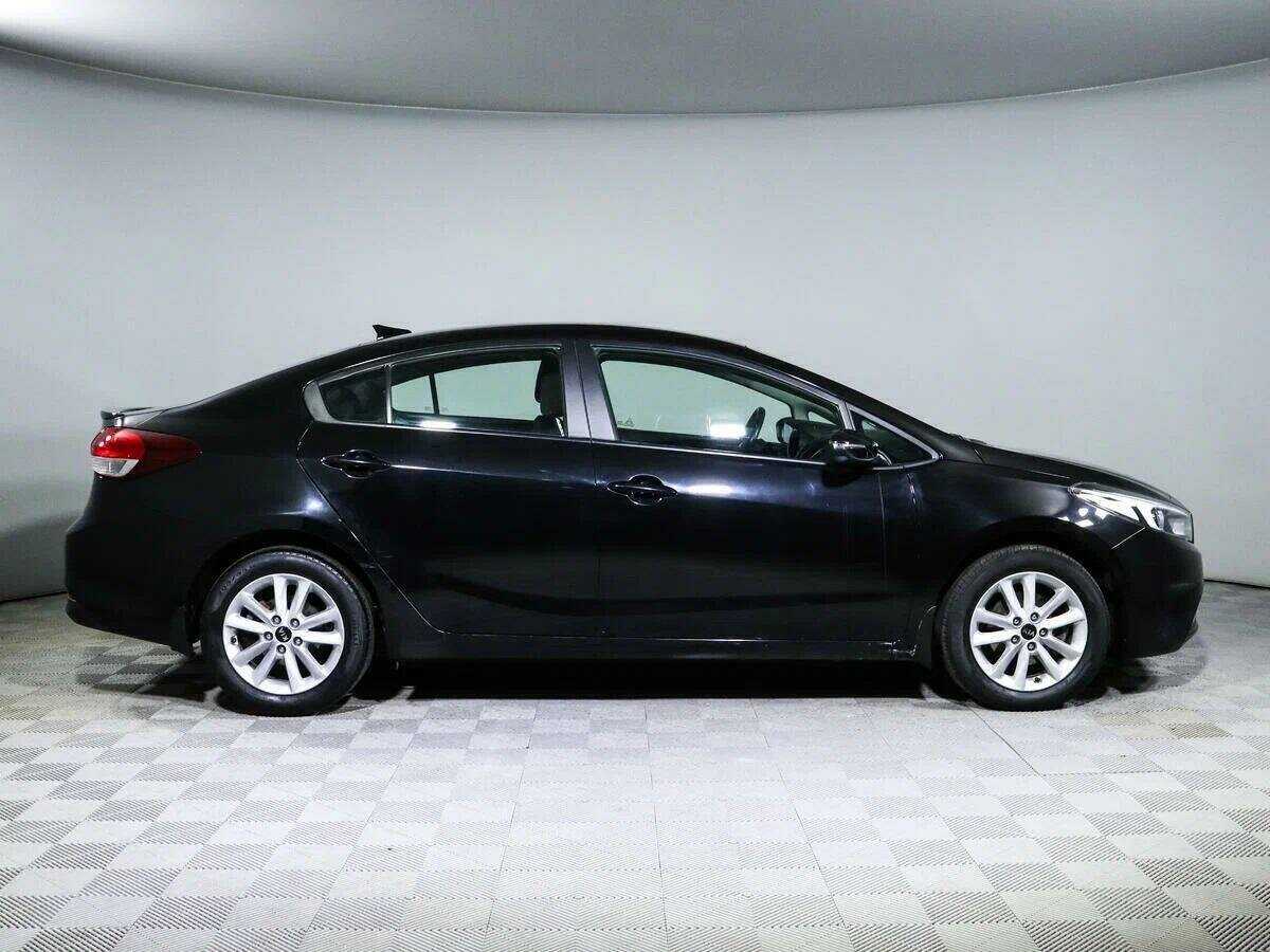 Б/У Киа Церато 2018 года. Фото: #3