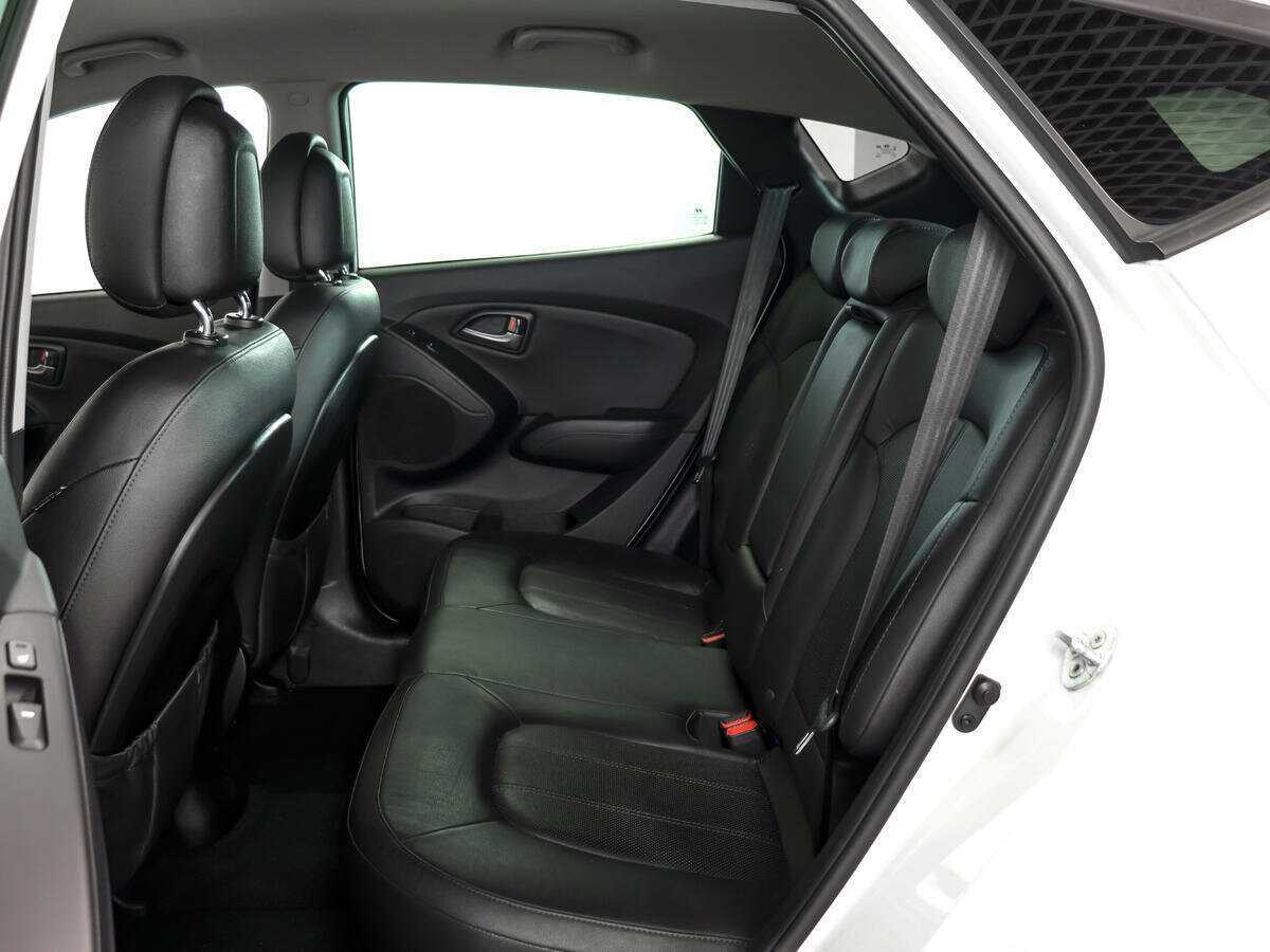 Б/У Хендай ай-икс35 2014 года. Фото: #8