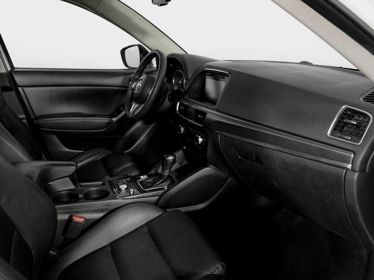 Б/У Мазда Ц-Икс-5 2016 года. Фото: #8