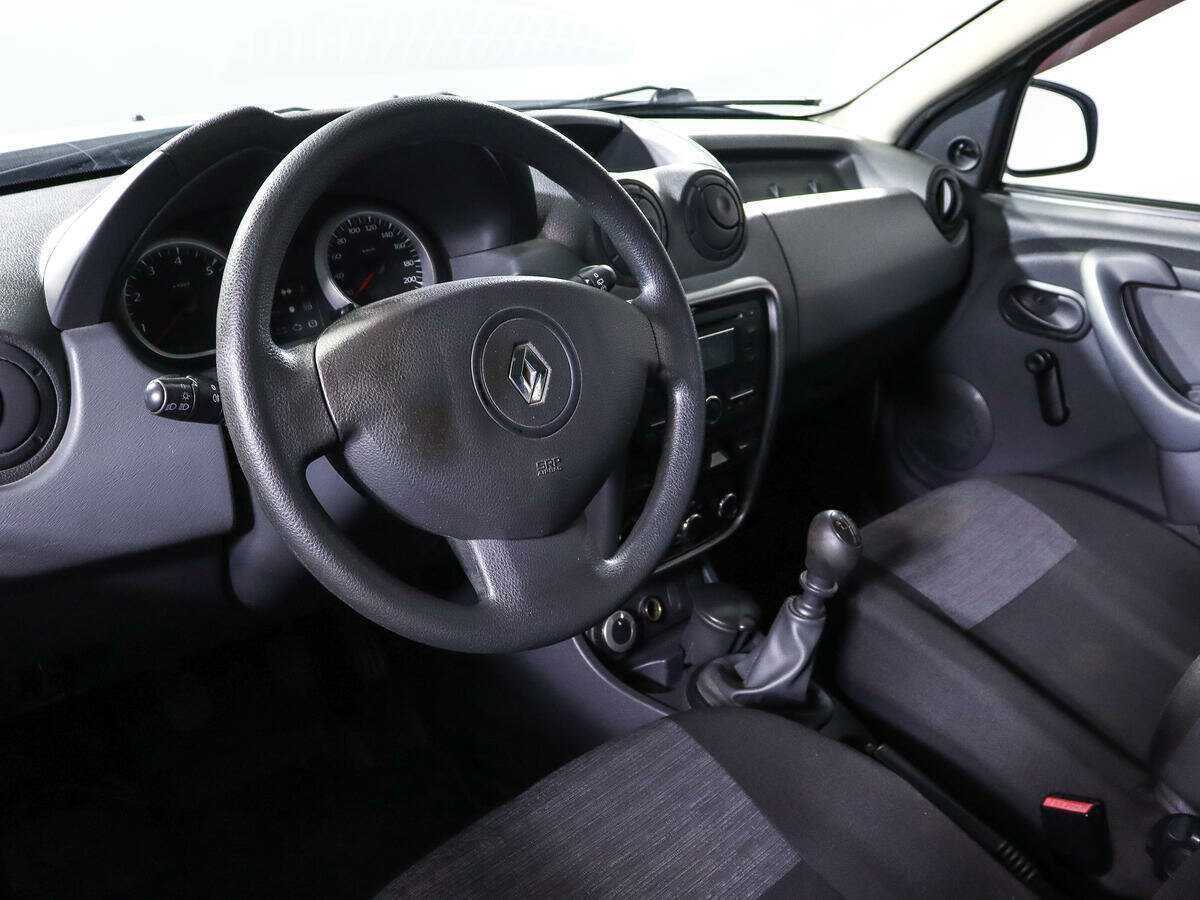 Б/У Рено Дастер 2013 года. Фото: #12