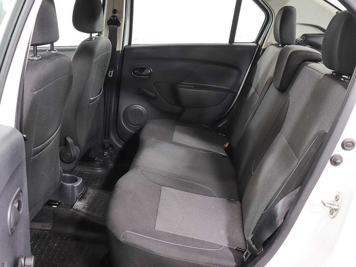 Б/У Рено Логан 2020 года. Фото: #8