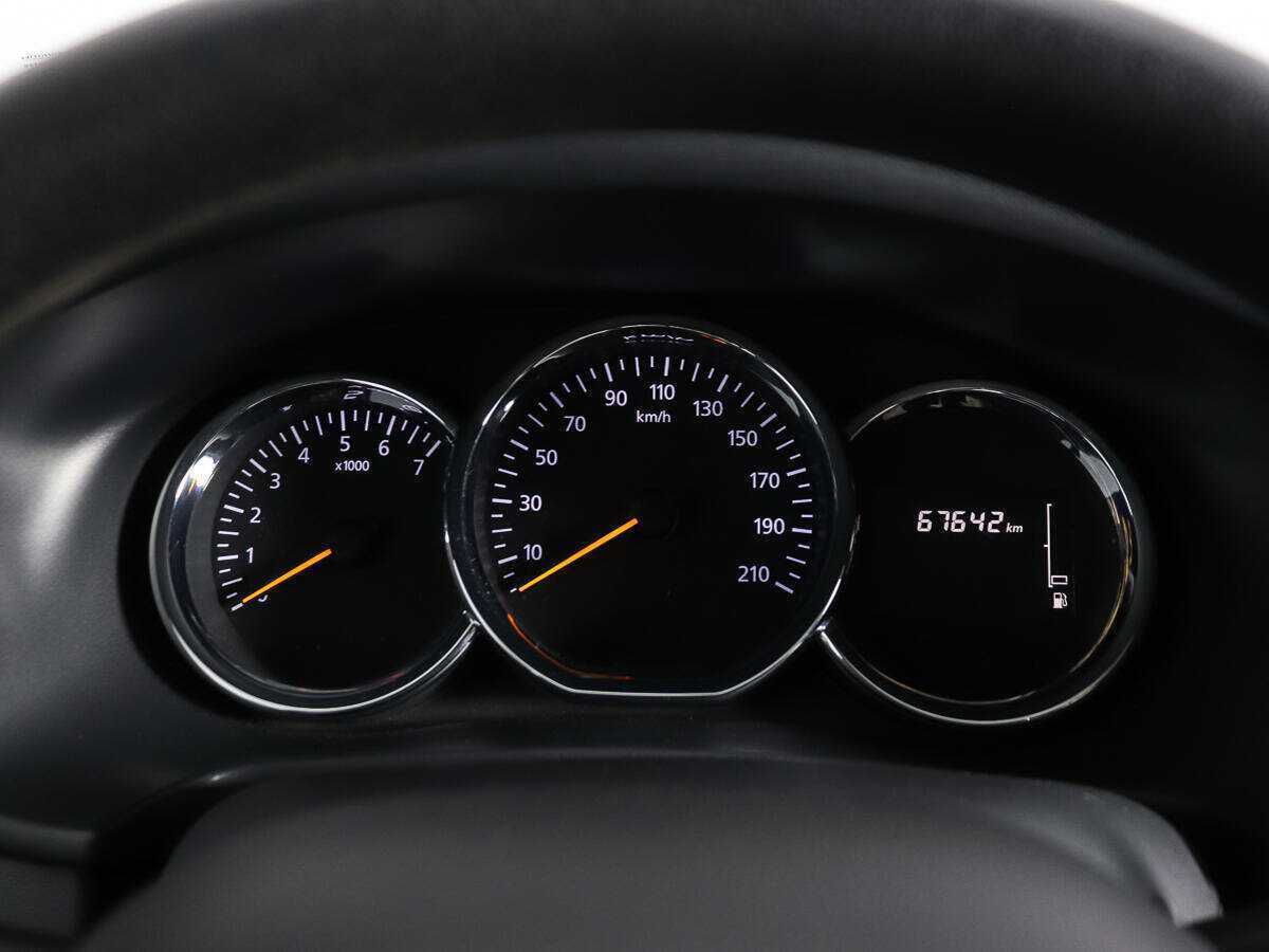 Б/У Рено Логан 2020 года. Фото: #9