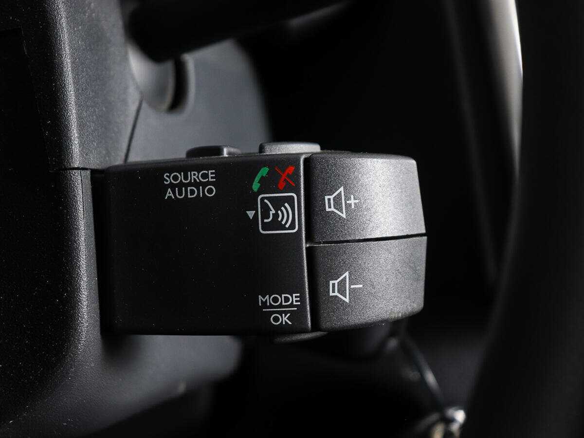 Б/У Рено Логан 2020 года. Фото: #16