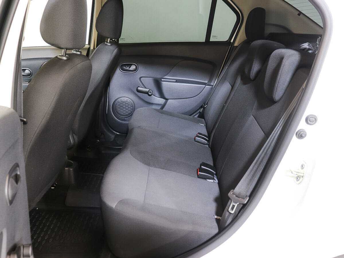 Б/У Рено Логан 2020 года. Фото: #8