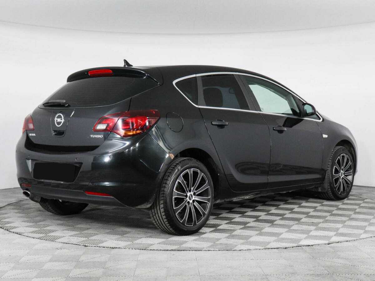 Б/У Опель Астра 2012 года. Фото: #4