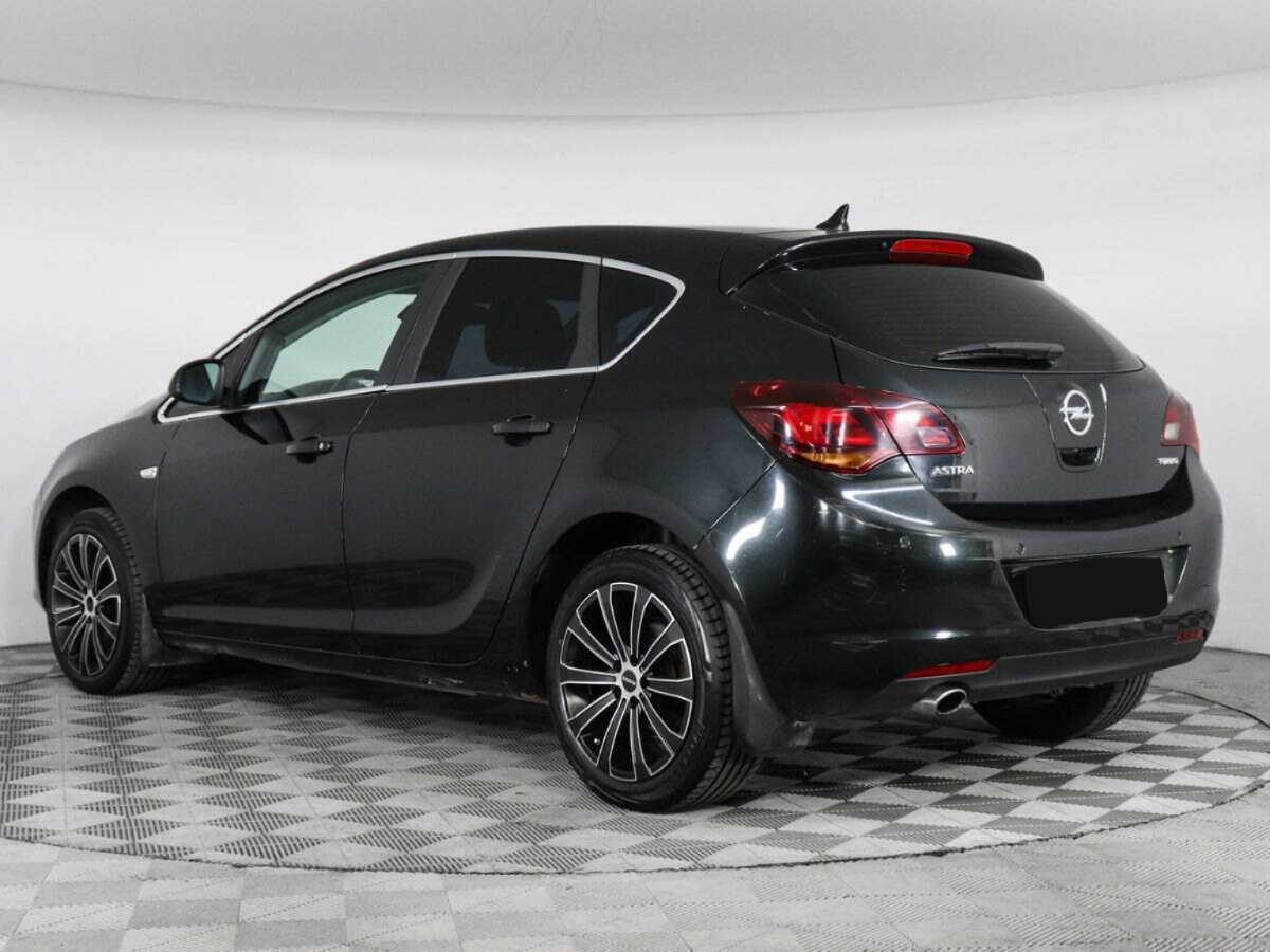 Б/У Опель Астра 2012 года. Фото: #6