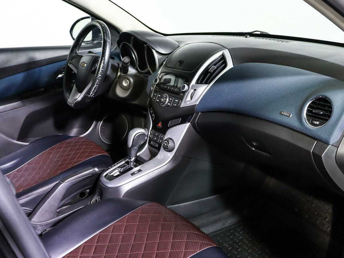 Б/У Шевроле Круз 2013 года. Фото: #6