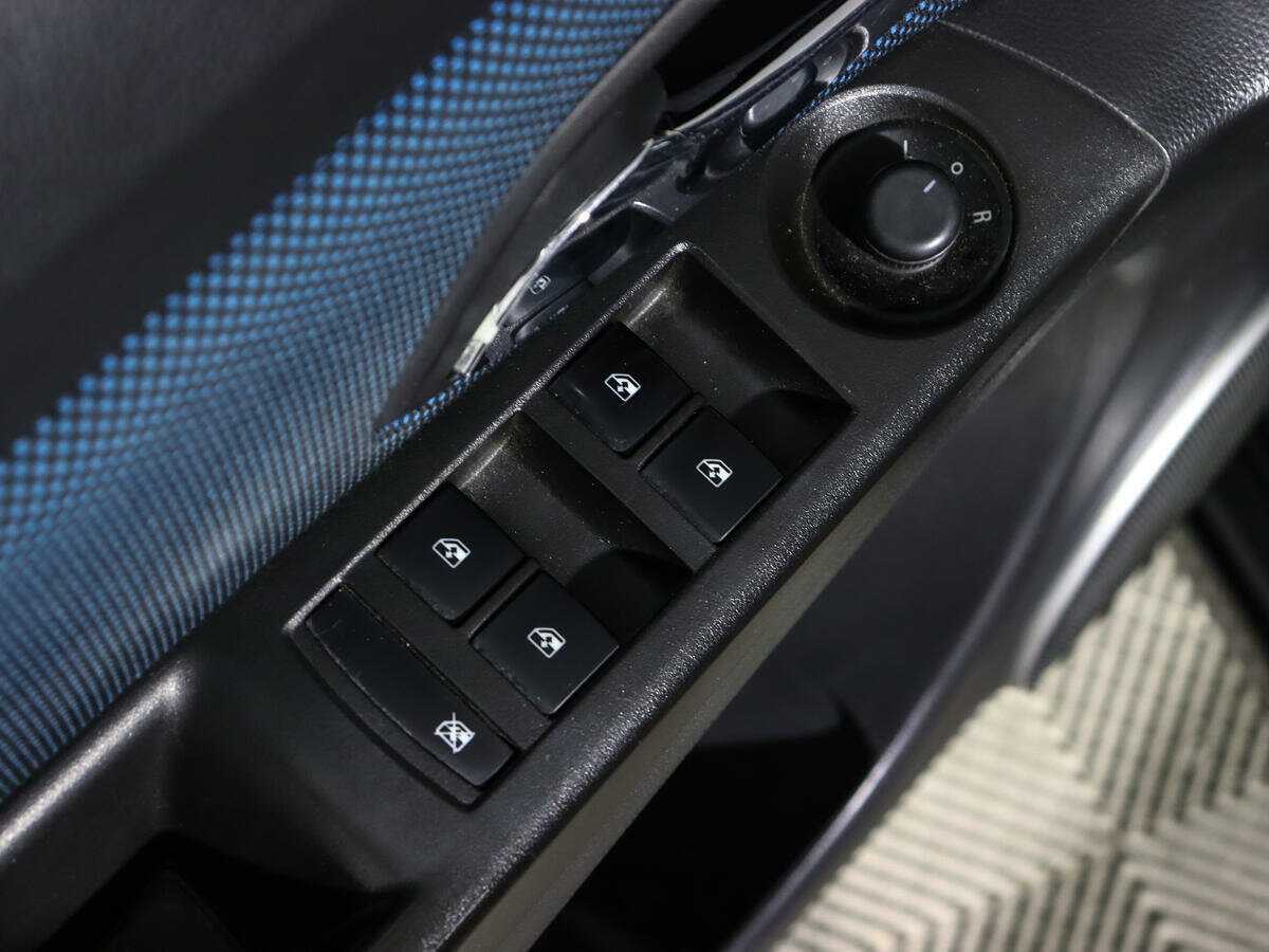 Б/У Шевроле Круз 2013 года. Фото: #12