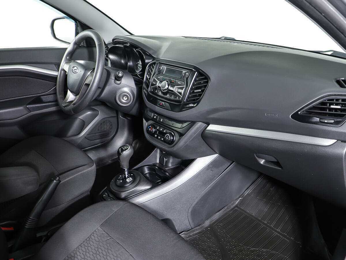 Б/У Лада (ВАЗ) Веста 2016 года. Фото: #8