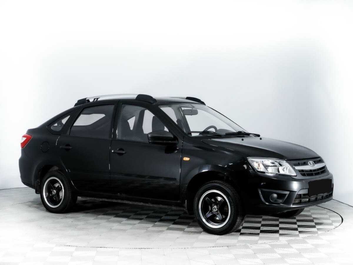 Б/У Лада (ВАЗ) Гранта 2015 года. Фото: #2