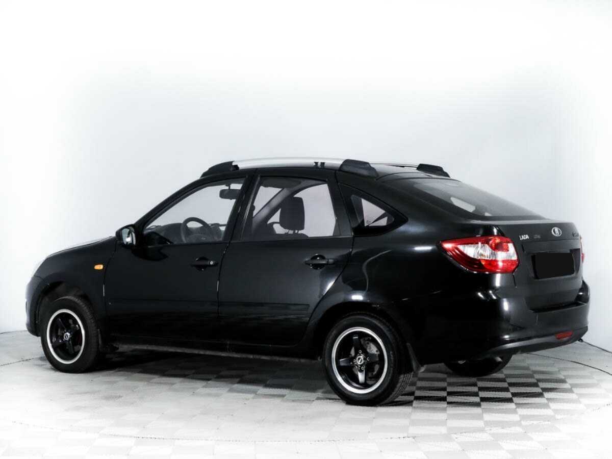 Б/У Лада (ВАЗ) Гранта 2015 года. Фото: #6