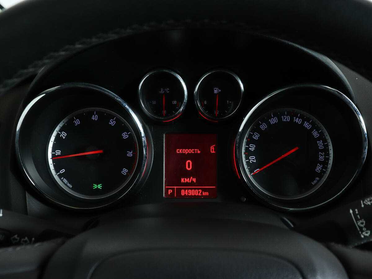 Б/У Опель Астра 2012 года. Фото: #9