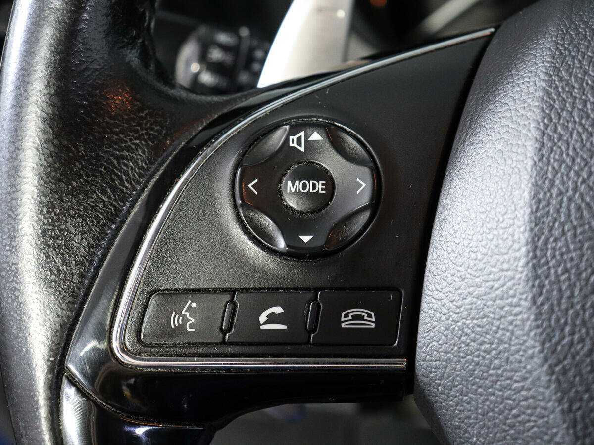 Б/У Митсубиши Оутлэндер 2015 года. Фото: #13