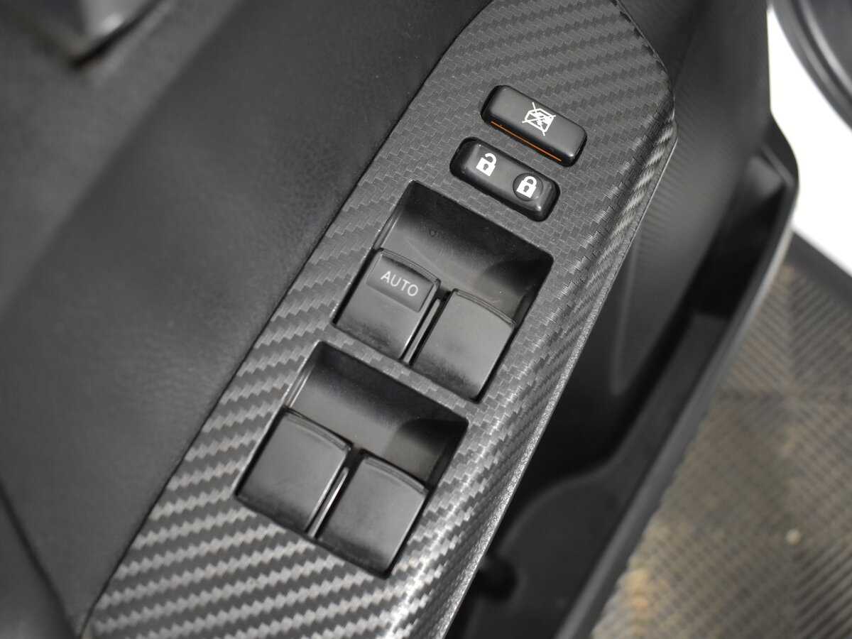 Б/У Тойота Рав4 2015 года. Фото: #7