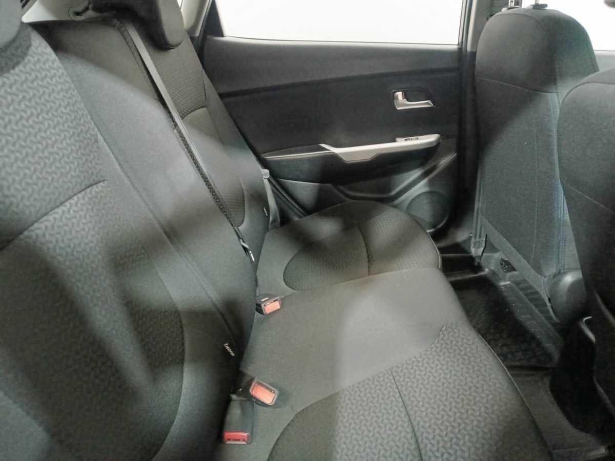 Б/У Киа Рио 2015 года. Фото: #10