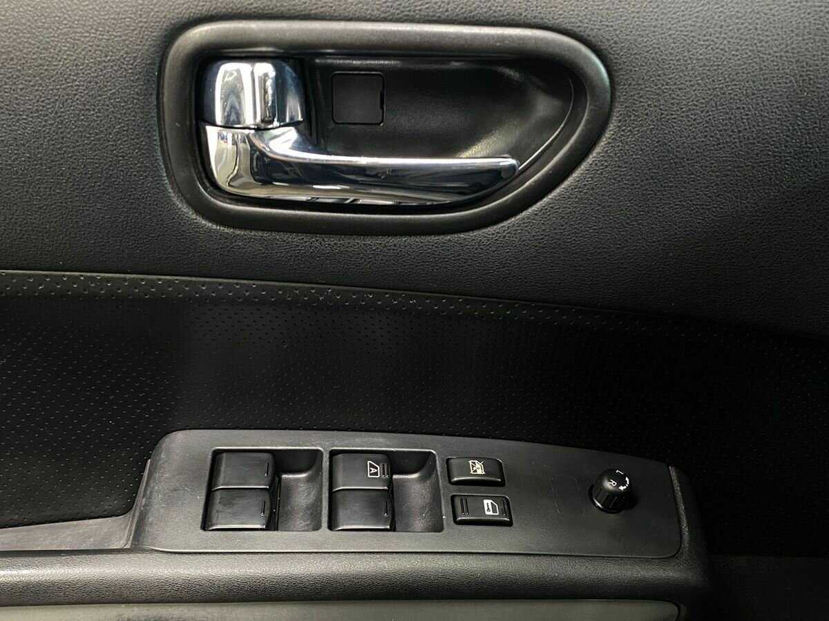 Б/У Ниссан Икс-Трейл 2013 года. Фото: #18