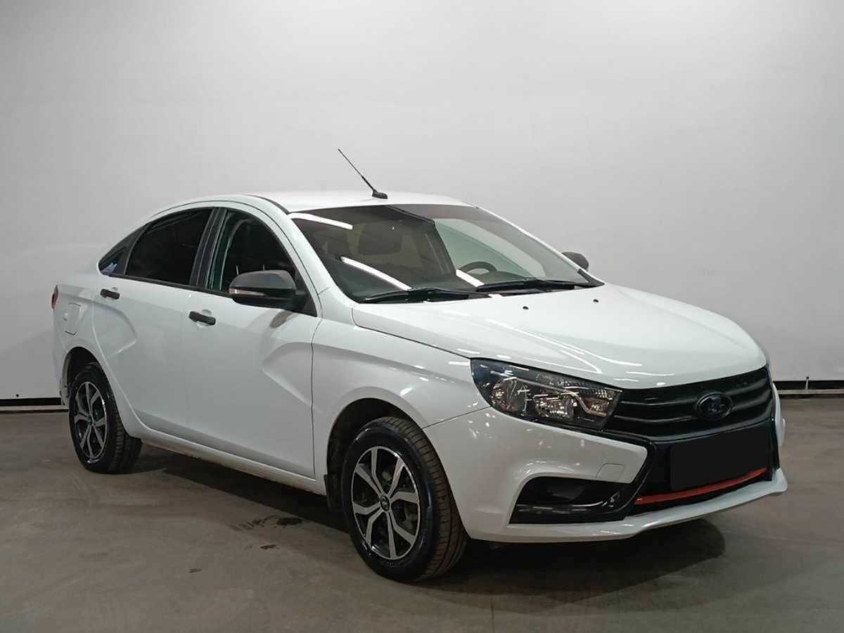 Б/У Лада (ВАЗ) Веста 2016 года. Фото: #2