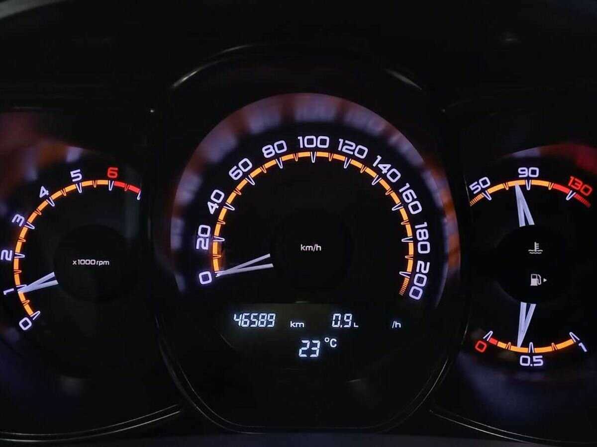 Б/У Лада (ВАЗ) Веста 2021 года. Фото: #11