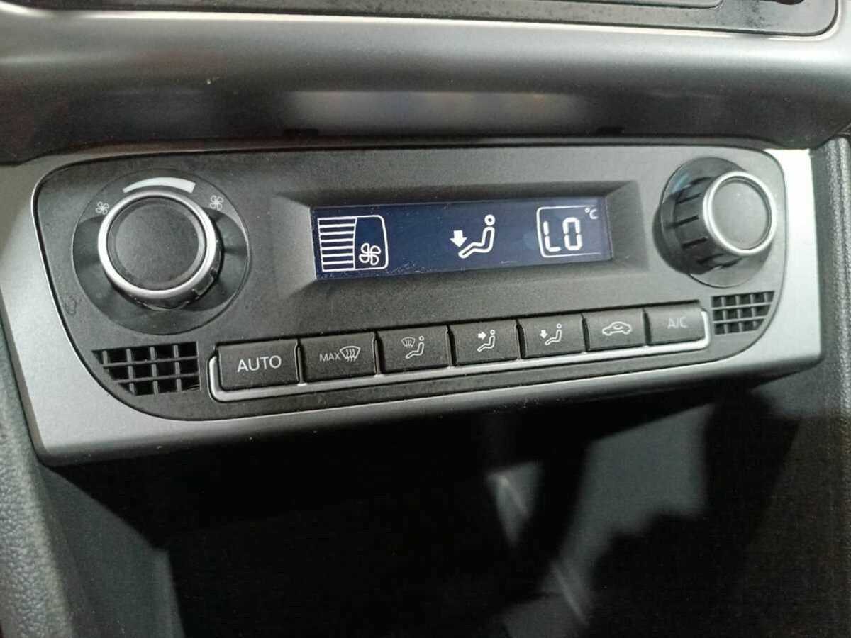 Б/У Фольксваген Поло 2016 года. Фото: #13