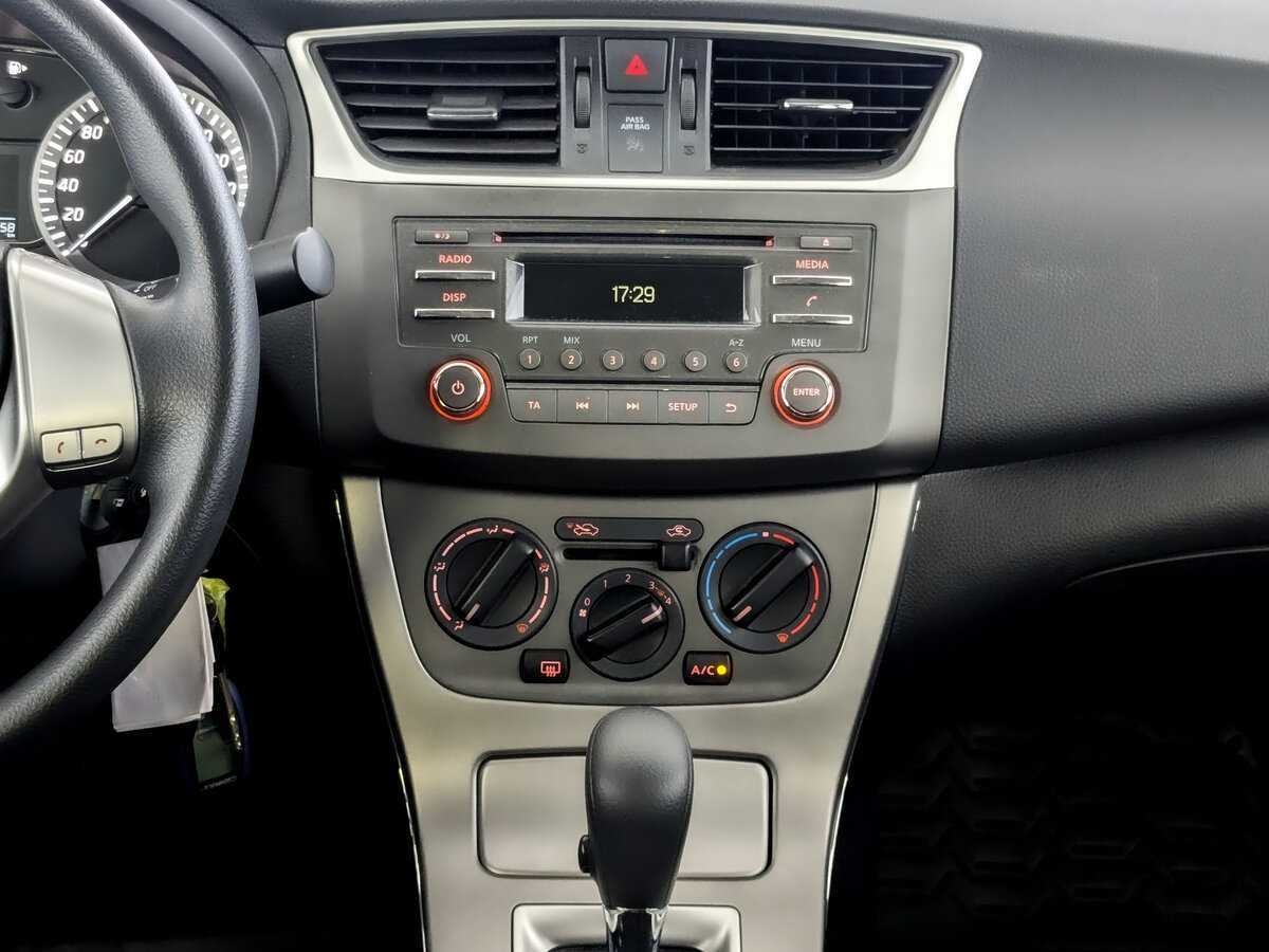 Б/У Ниссан Сентра 2015 года. Фото: #12