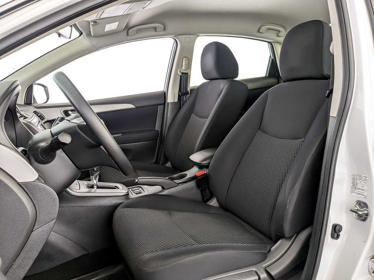 Б/У Ниссан Сентра 2015 года. Фото: #15