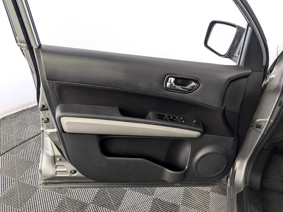 Б/У Ниссан Икс-Трейл 2013 года. Фото: #14