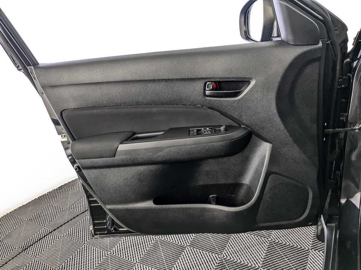 Б/У Сузуки Витара 2016 года. Фото: #14