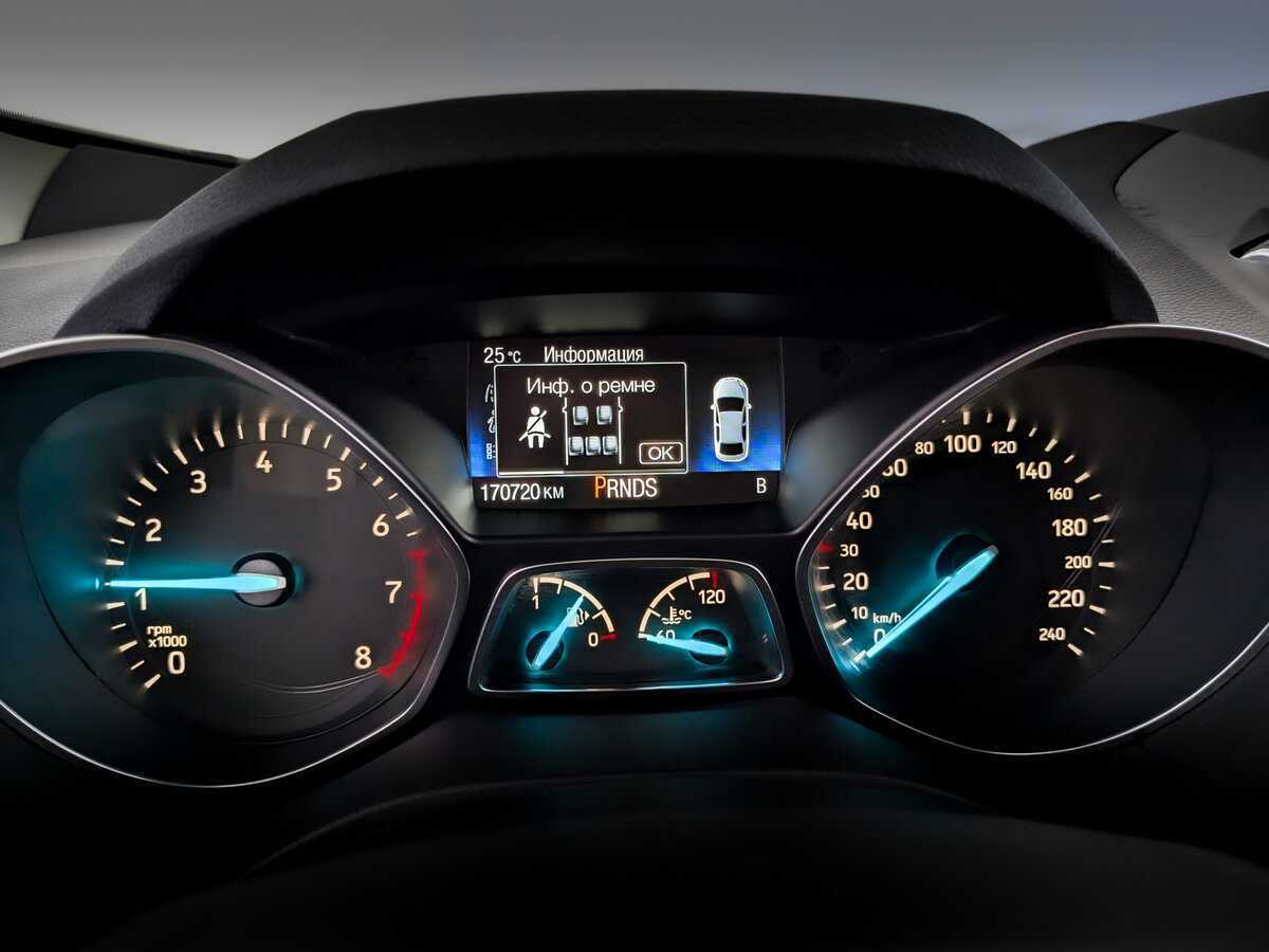 Б/У Форд Куга 2017 года. Фото: #10