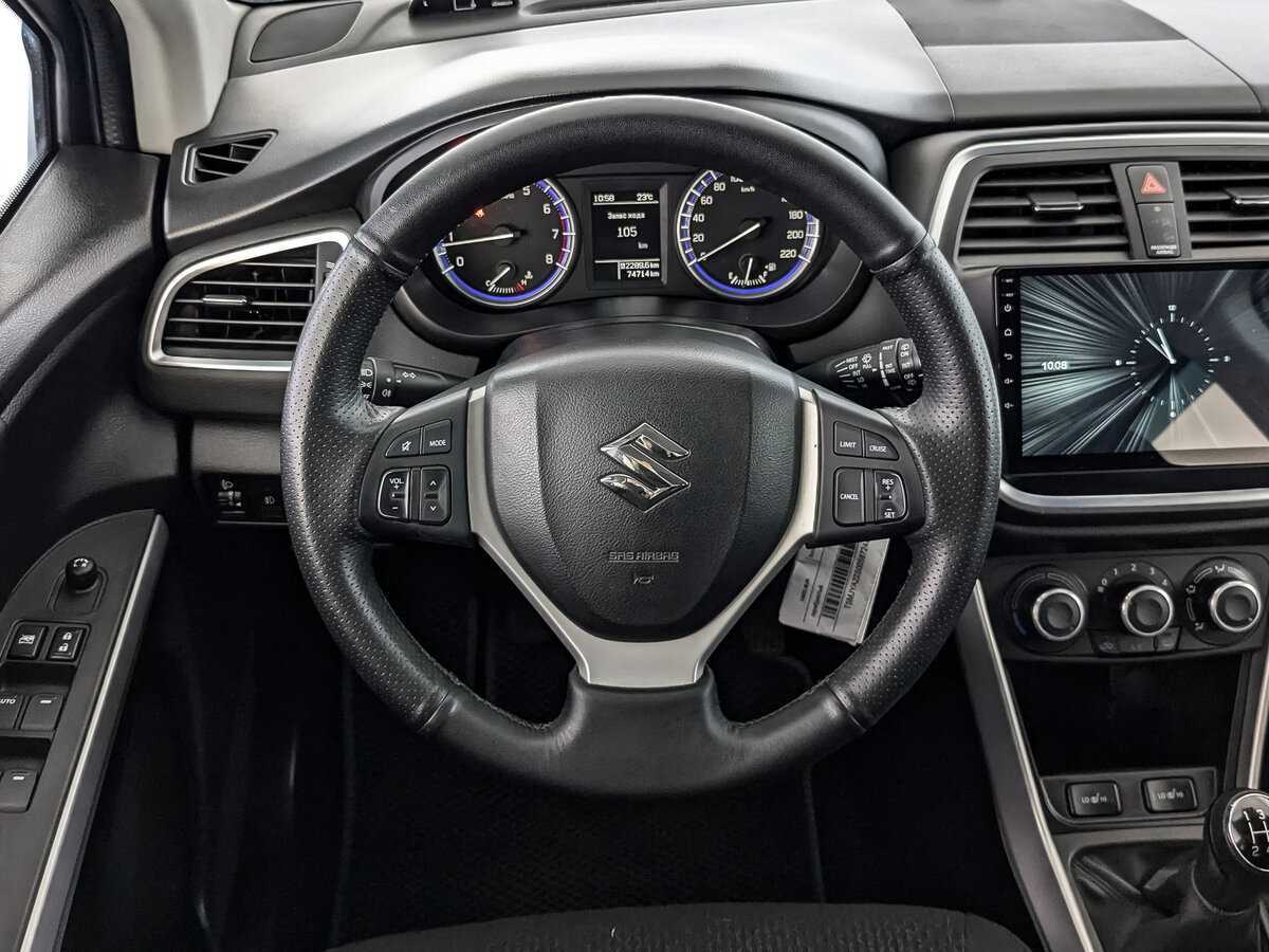 Б/У Сузуки С-Икс4 2018 года. Фото: #17