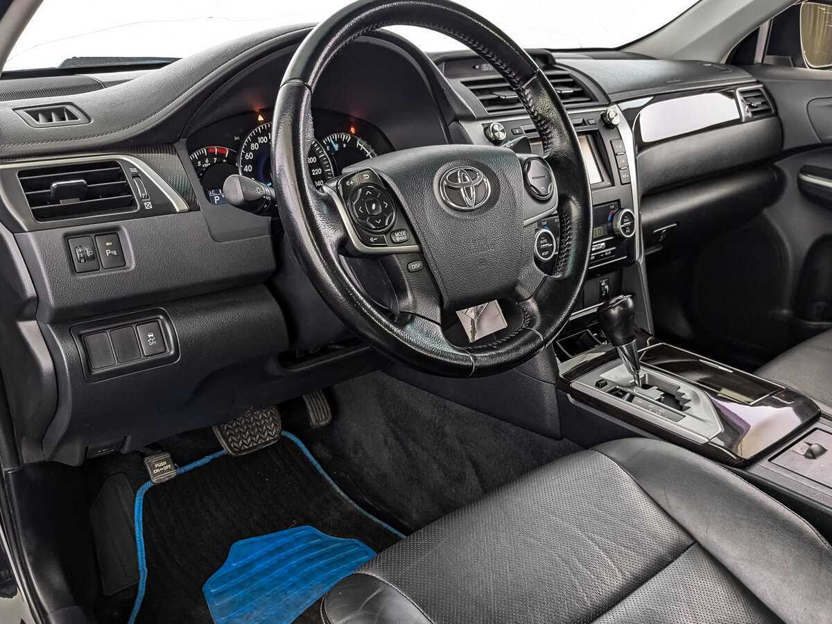 Б/У Тойота Камри 2014 года. Фото: #10