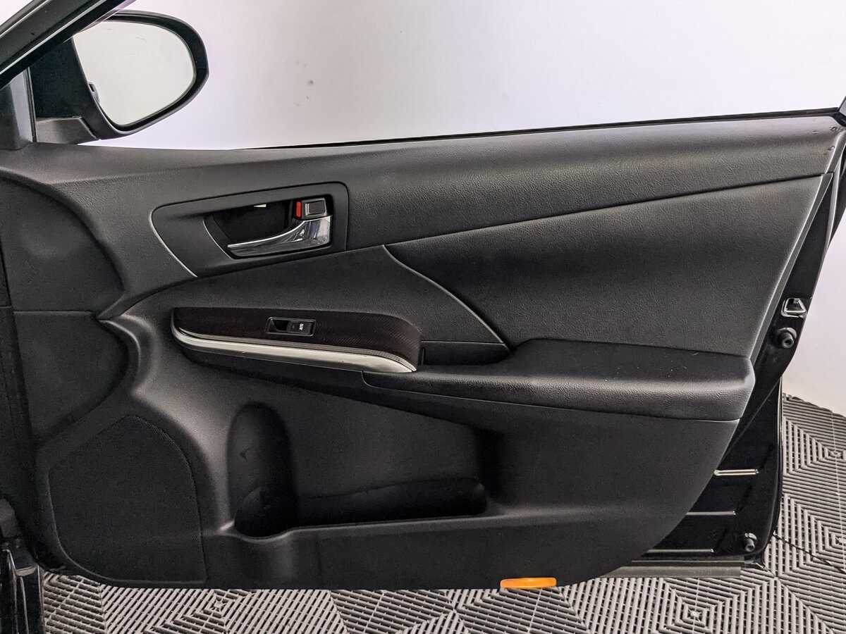 Б/У Тойота Камри 2014 года. Фото: #20