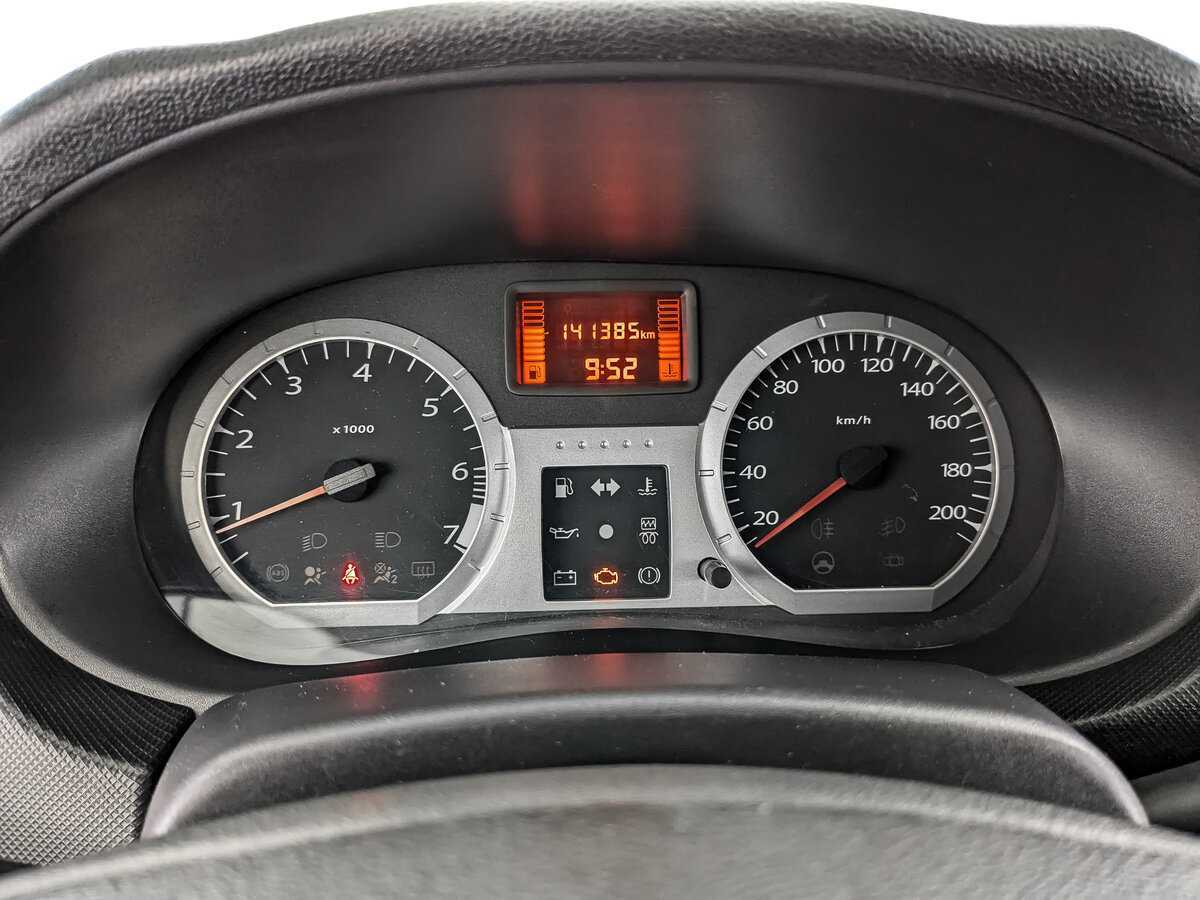 Б/У Лада (ВАЗ) Ларгус 2017 года. Фото: #11