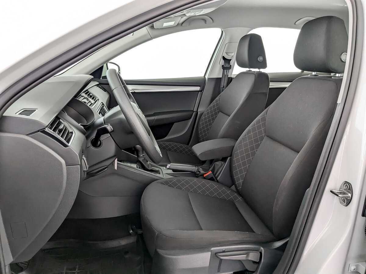 Б/У Шкода Октавия 2020 года. Фото: #15