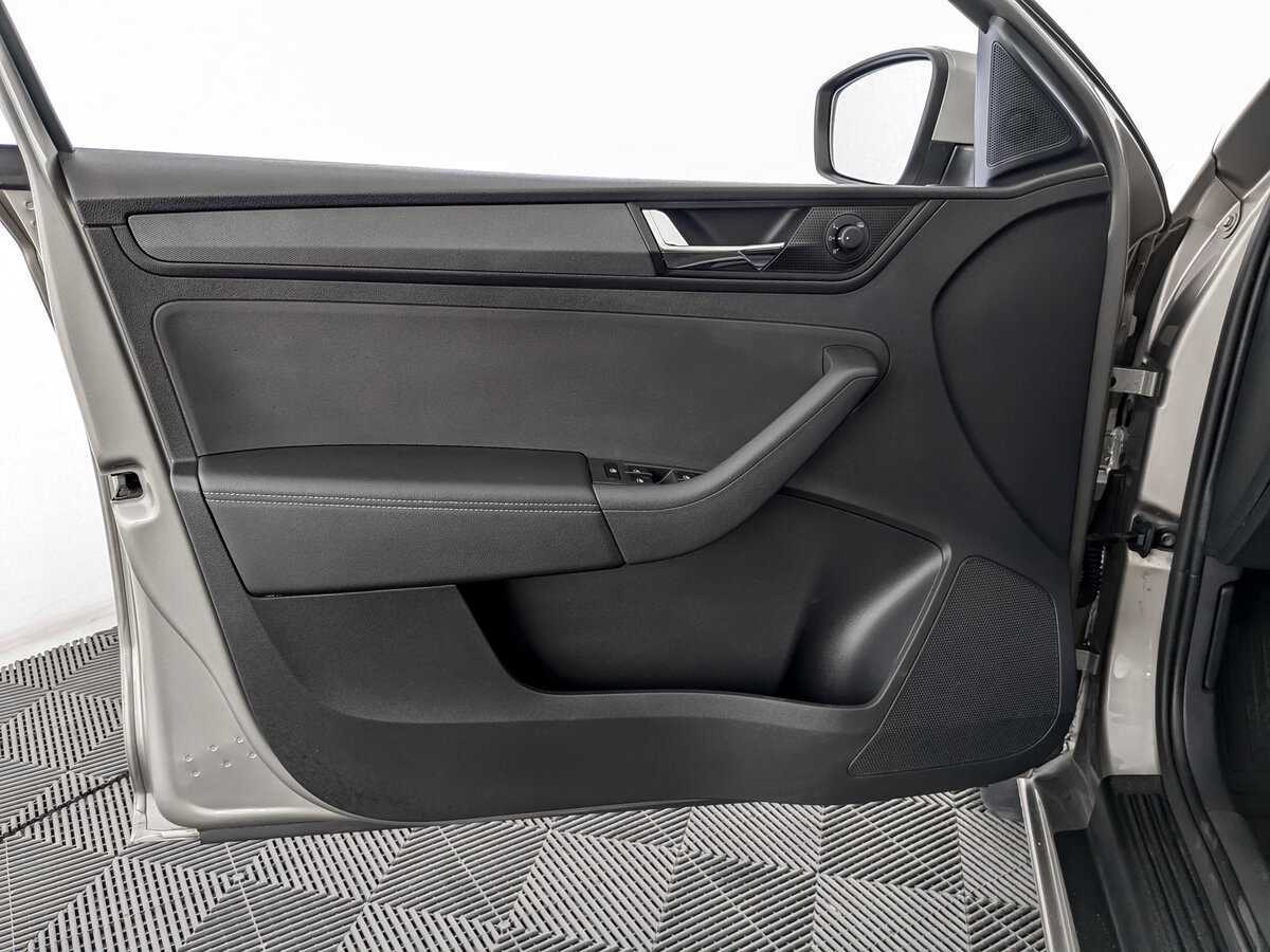 Б/У Шкода Рапид 2020 года. Фото: #14