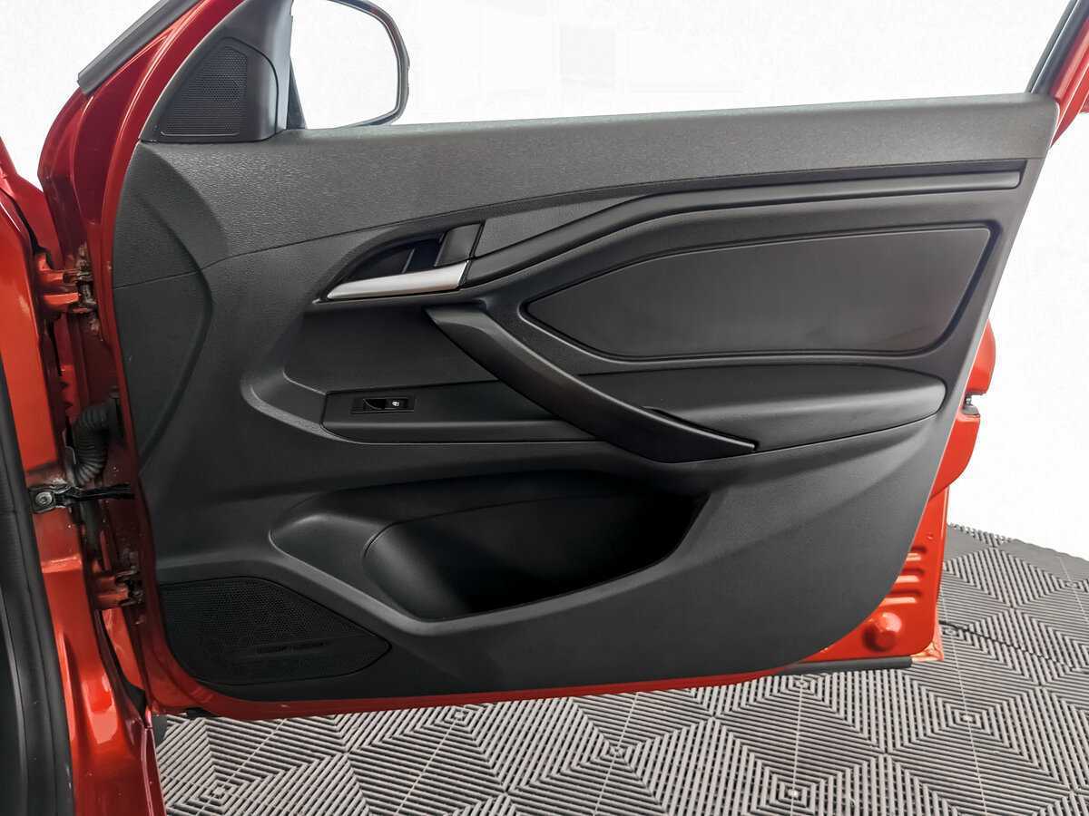 Б/У Лада (ВАЗ) Веста 2021 года. Фото: #19