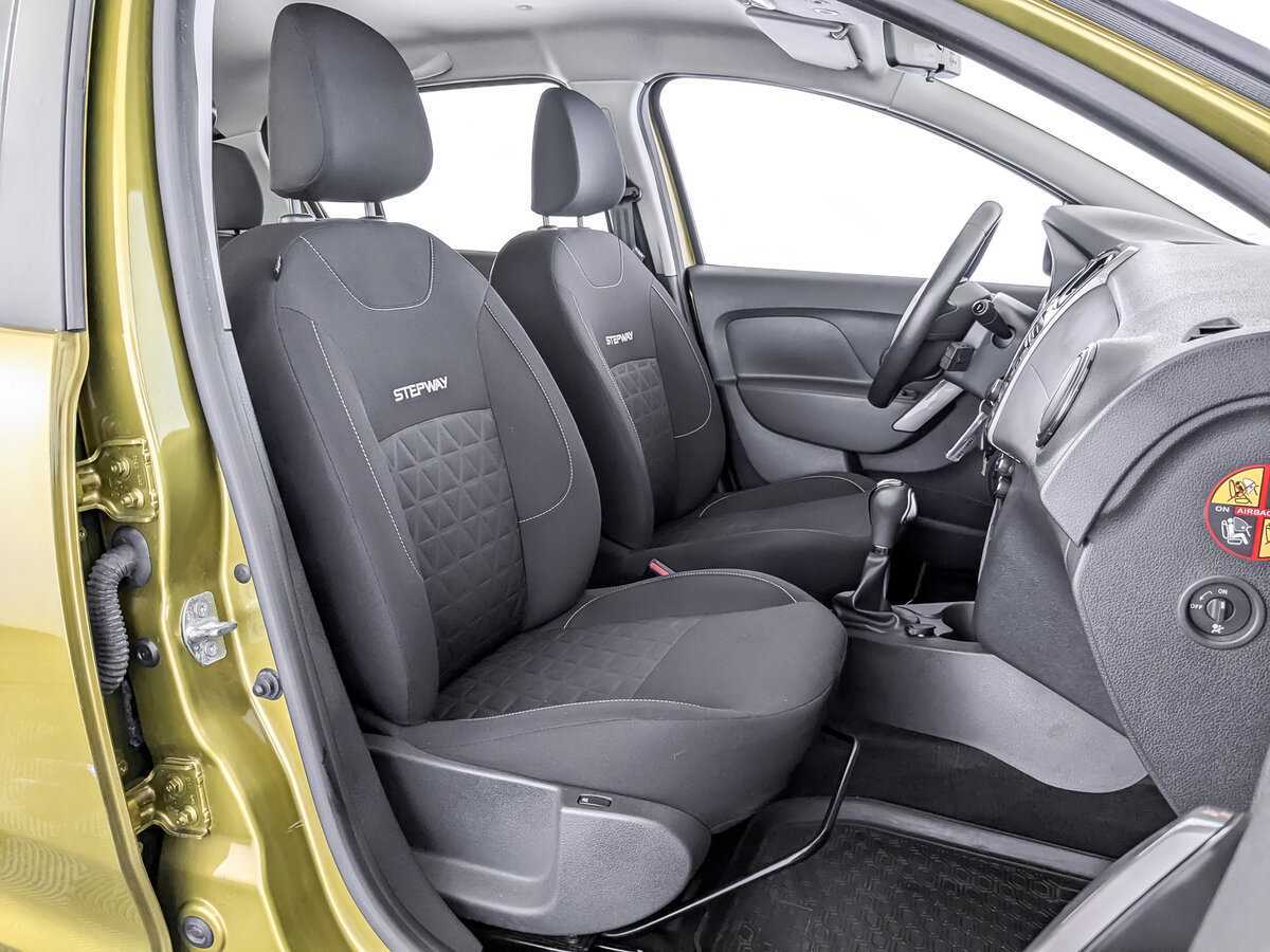 Б/У Рено Сандеро 2016 года. Фото: #18