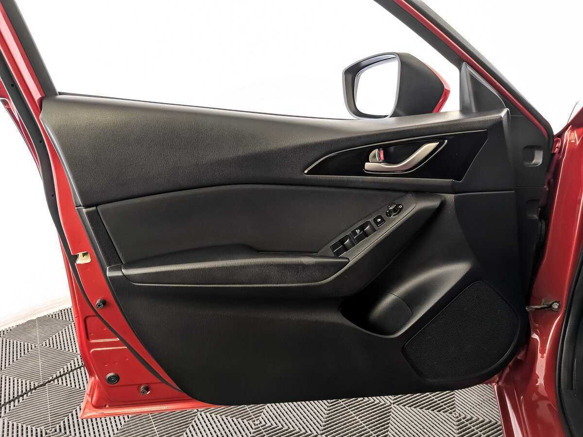 Б/У Мазда 3 2014 года. Фото: #14