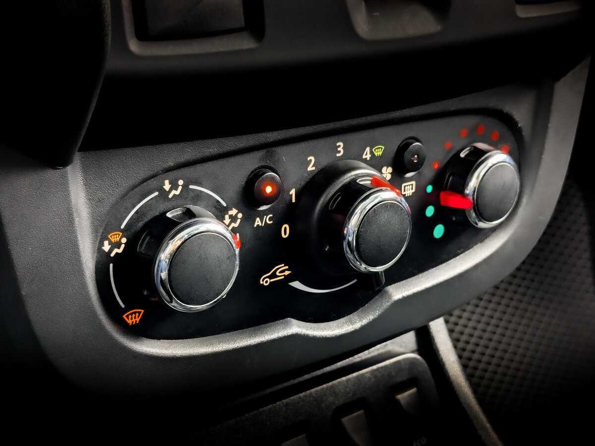 Б/У Рено Дастер 2017 года. Фото: #20