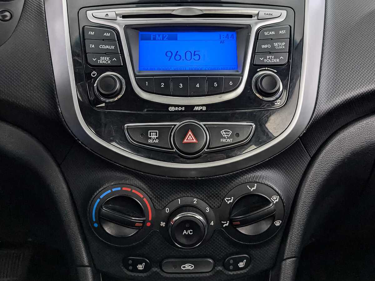 Б/У Хендай Солярис 2012 года. Фото: #12