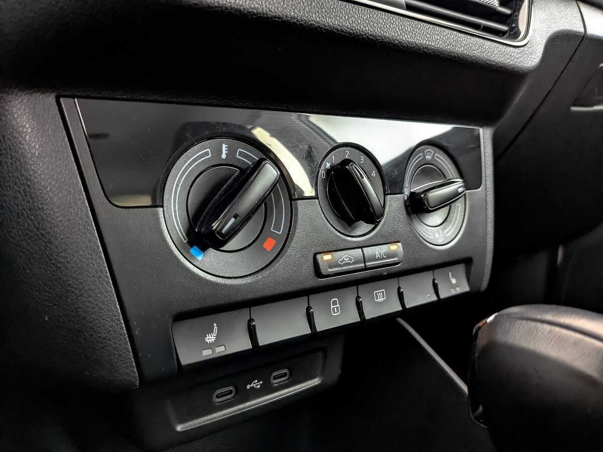 Б/У Фольксваген Поло 2020 года. Фото: #16