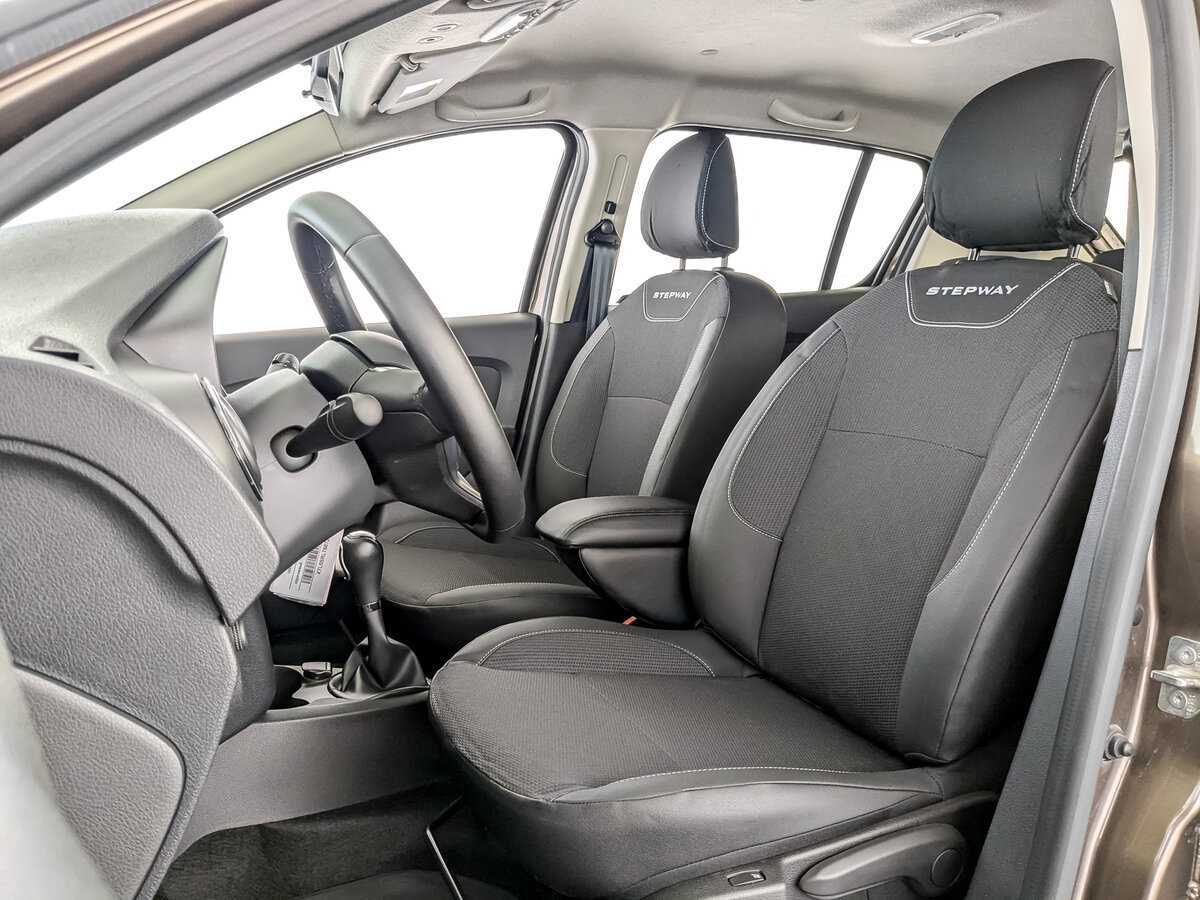 Б/У Рено Сандеро 2021 года. Фото: #15