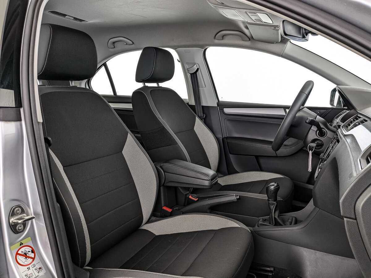 Б/У Шкода Рапид 2018 года. Фото: #19