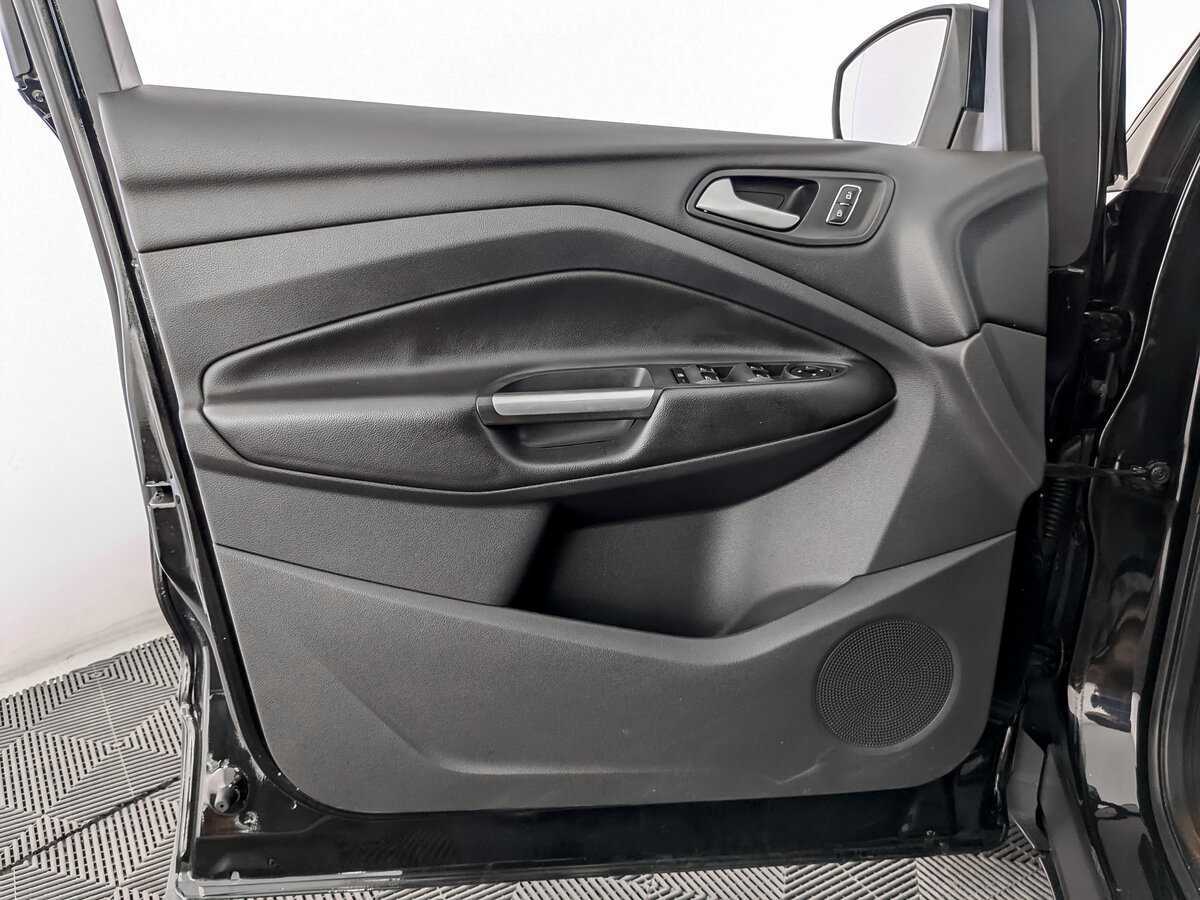 Б/У Форд Куга 2016 года. Фото: #14