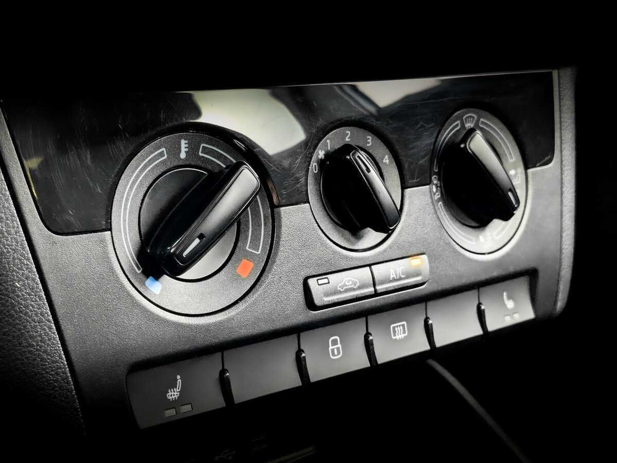 Б/У Фольксваген Поло 2020 года. Фото: #20