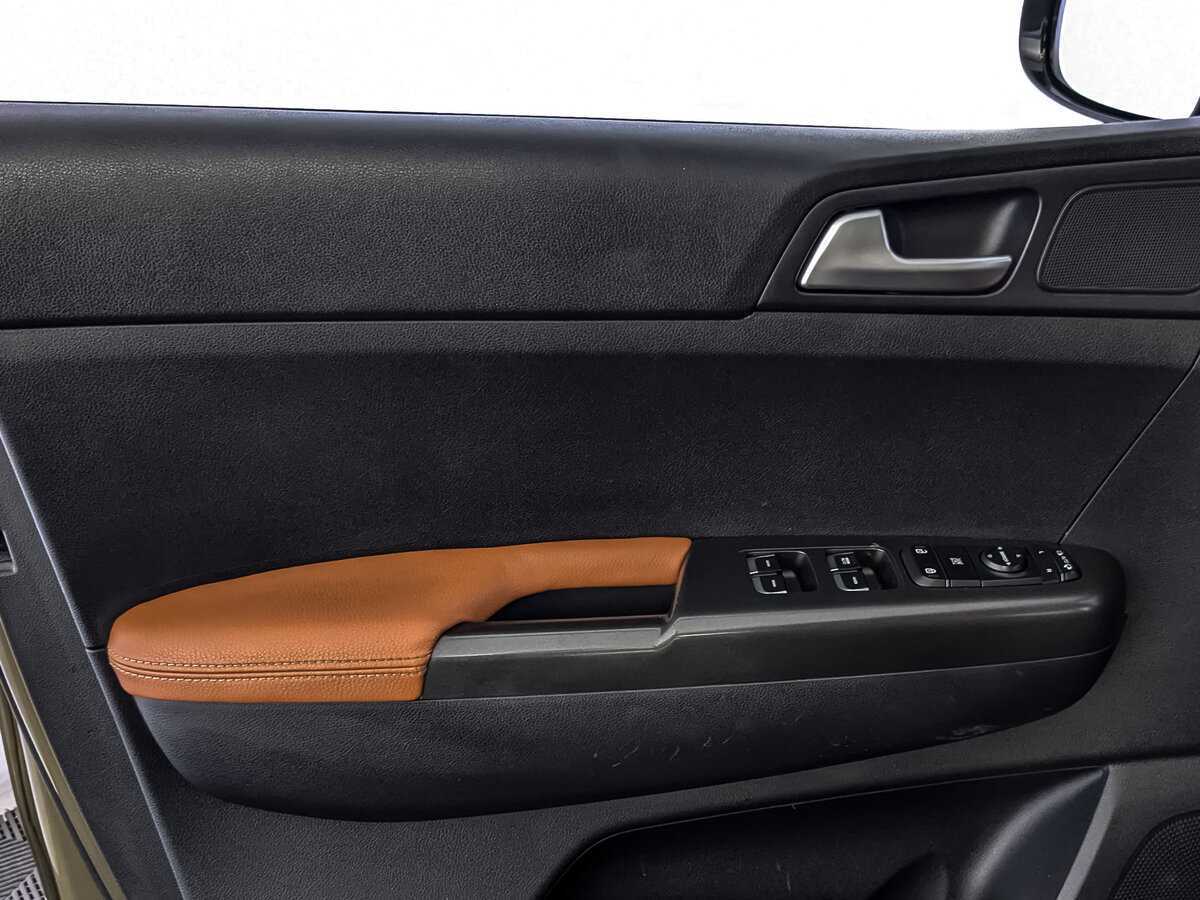 Б/У Киа Спортейдж 2016 года. Фото: #14