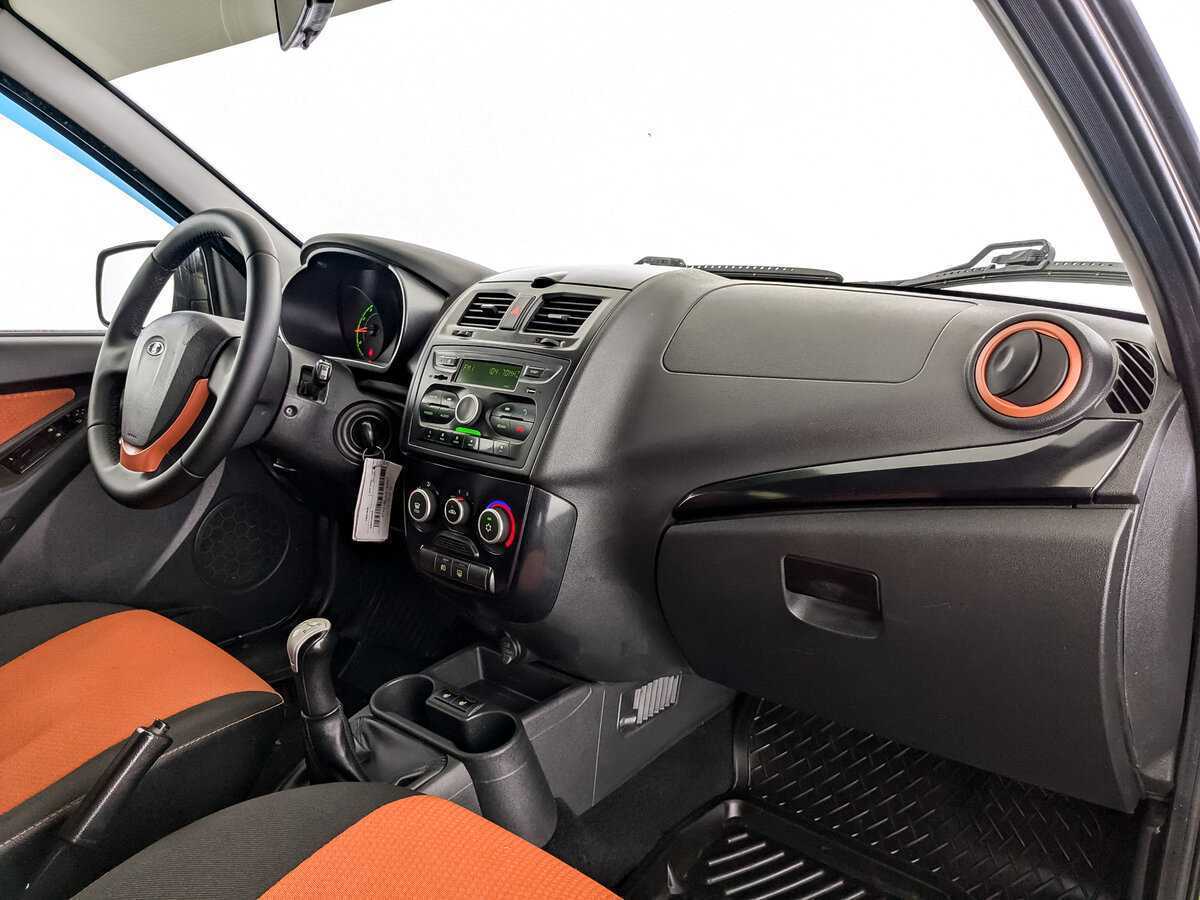 Б/У Лада (ВАЗ) Калина 2017 года. Фото: #8