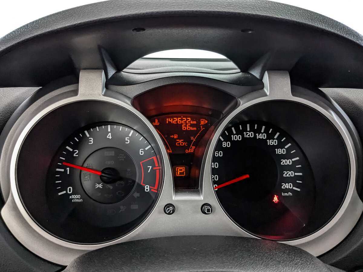 Б/У Ниссан Жук 2013 года. Фото: #11