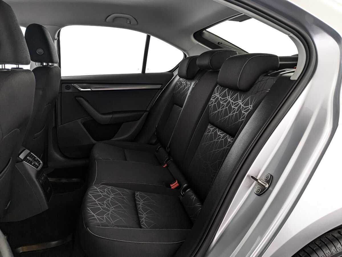 Б/У Шкода Октавия 2020 года. Фото: #13