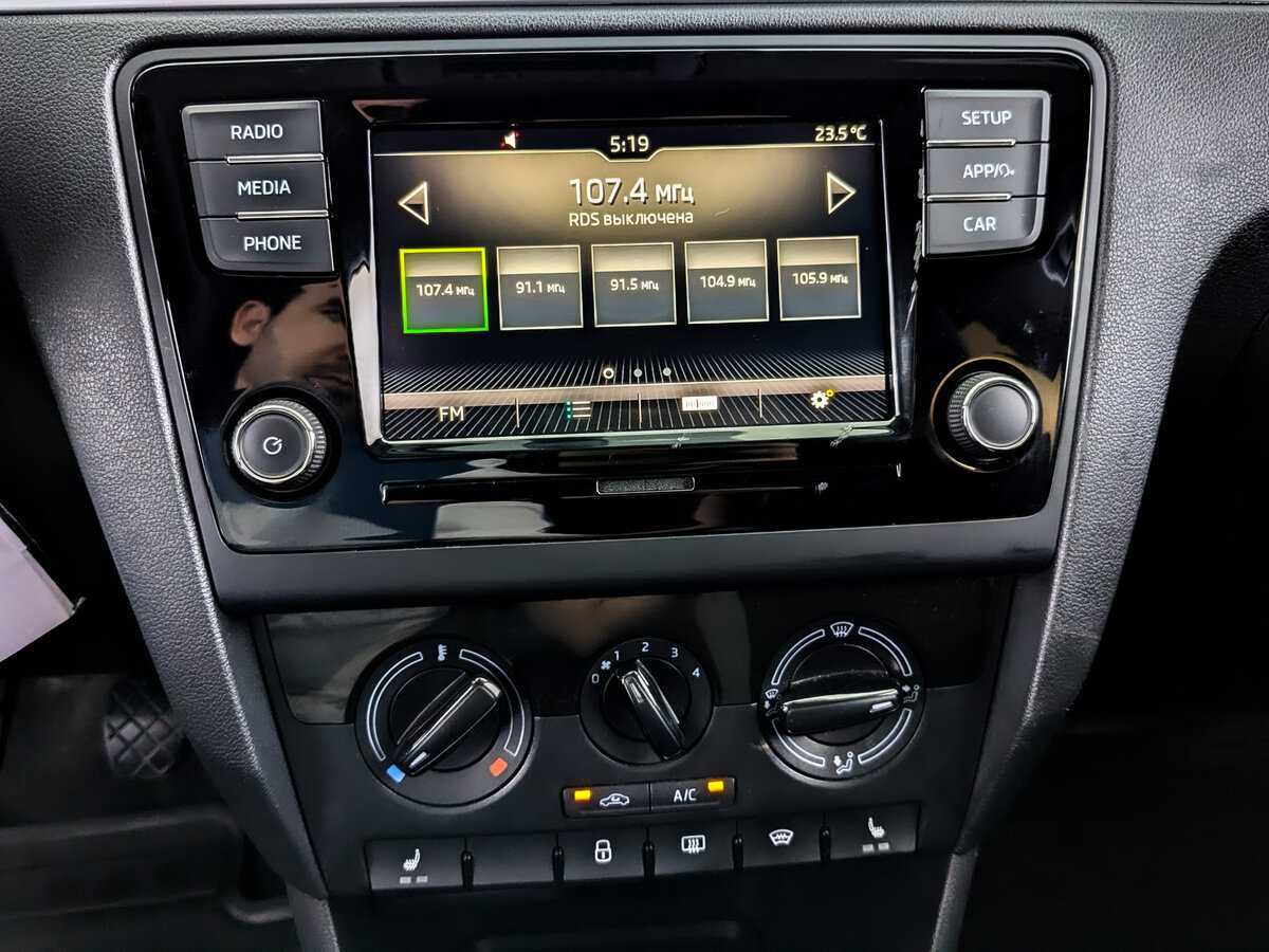 Б/У Шкода Рапид 2019 года. Фото: #12